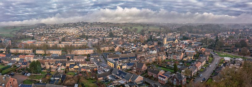 Drone panorama van Simpelveld in Zuid-Limburg van John Kreukniet