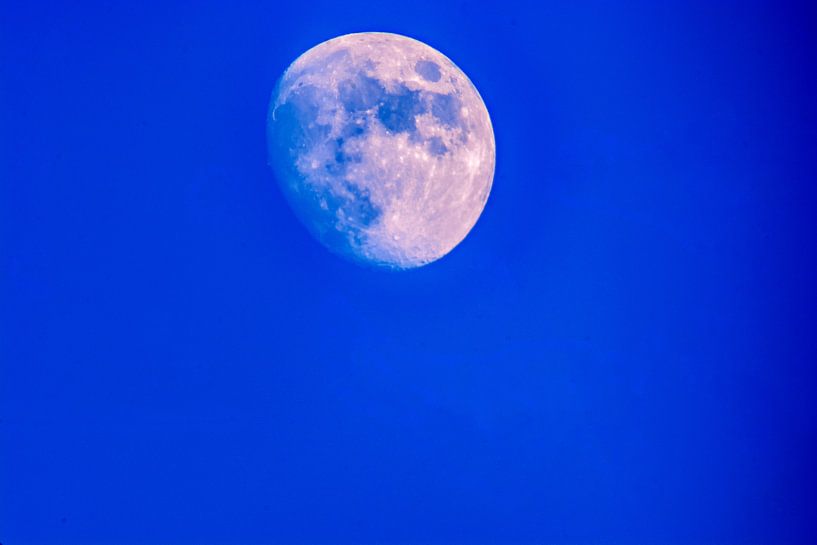 THE MOON IN THE AFTERNOON by Photoart-Naegele