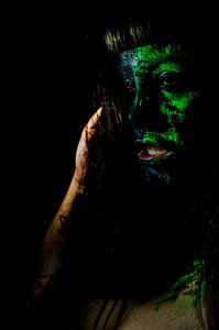 Kunstvoll bemalte Person