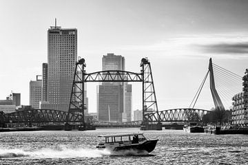 3 Rotterdamse bruggen (zwart wit) van Rick Van der Poorten