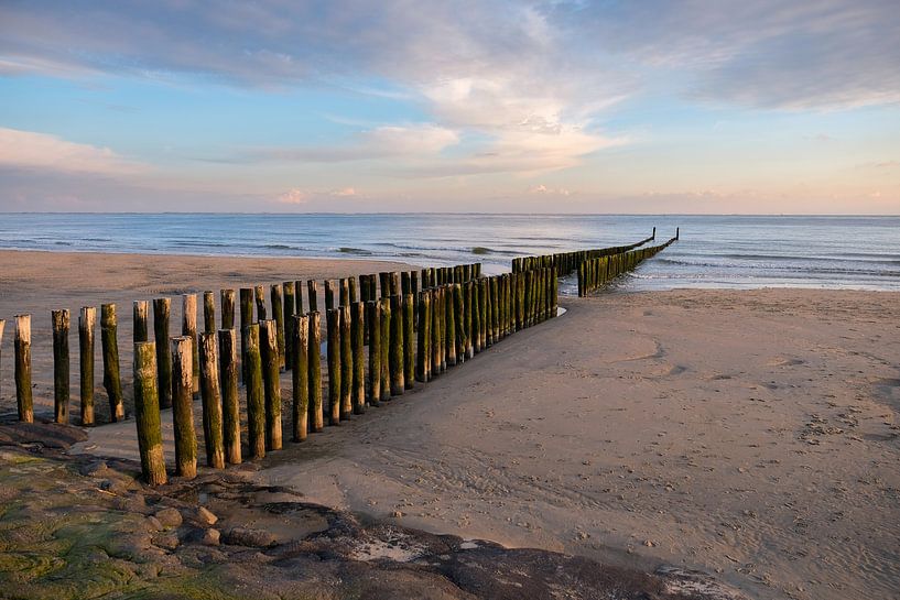 Zoutelande strand bij zonsondergang van Max van der Weide