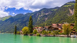 La ville de Brienz sur le lac de Brienz, Suisse
