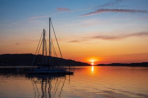 Sonnenuntergang in der Stadt Fjällbacka in Schweden