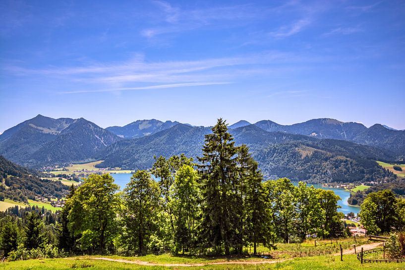 BAYERN : BLICK AUF DEN SCHLIERSEE von Photoart-Naegele