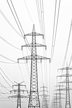 Lines to the horizon