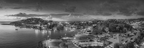 De stad Castries op het eiland St Lucia in zwart-wit.