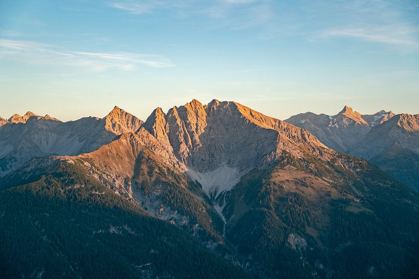 Lechtal Alps at sunset by Leo Schindzielorz
