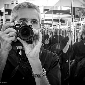 Luc V. de Zeeuw photo de profil