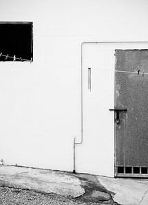 La porte fermée à clé | image graphique en noir et blanc sur ellenklikt