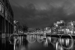 Eindhoven - glow - light festival 2022 en noir et blanc sur Kees Dorsman
