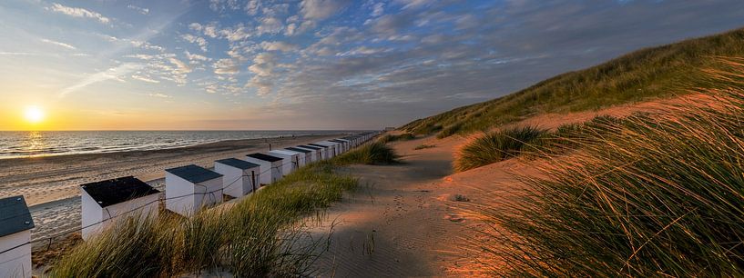 Texel Paal 15 chalets de plage coucher de soleil sur Texel360Fotografie Richard Heerschap