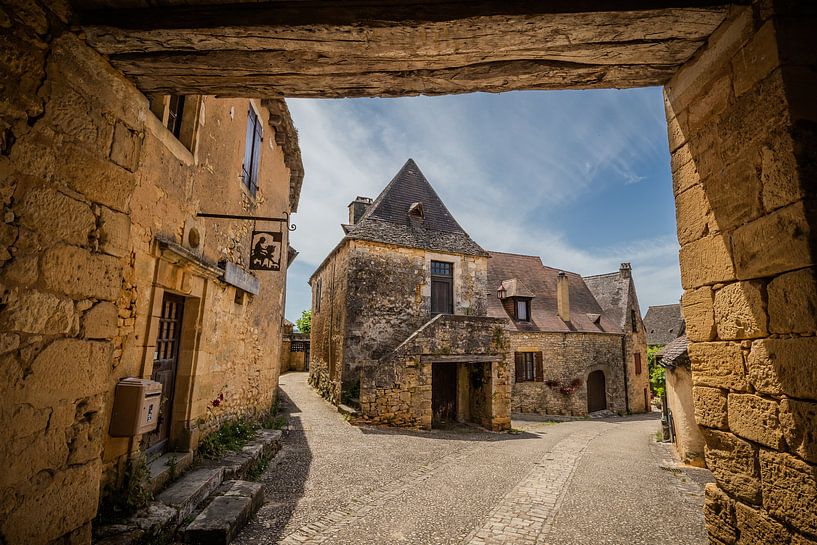 Straße in Beynac von peterheinspictures