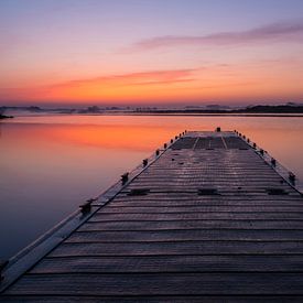 Colourful morning at the lake by mavafotografie