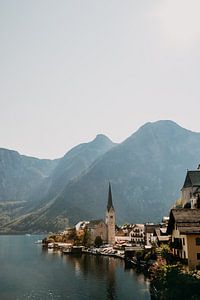 Hallstatt das schöne Dorf in den Bergen von Österreich (Alpen)
