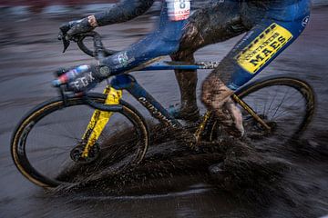 Cyclocross regen en modder van Herbert Huizer
