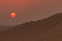 Zonsondergang in de woestijn