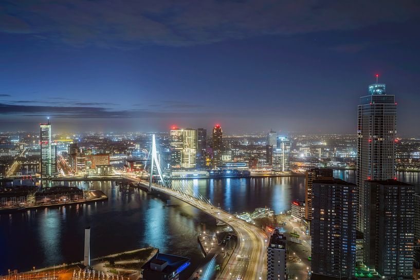 Beautiful view of Rotterdam skyline photo by Roy Poots