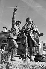 Standbeeld van Saussure, Chamonix Mont-Blanc, monochroom van Luci Boreali