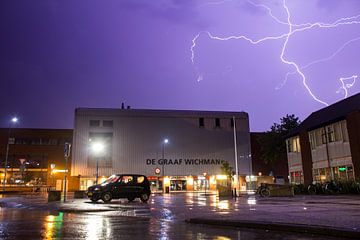 Bliksem boven de Graaf Wichman von Vincent Snoek