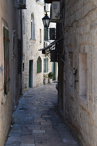 A narrow street in Kotor 2