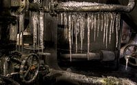 ijspegels in het ovenhuis