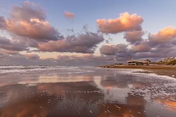 Reflectie op het strand van Yanuschka Fotografie | Noordwijk