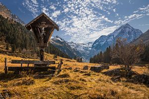 Marterl im Lüsenstal mit Lüsener Fernerkogel (3.299 m)