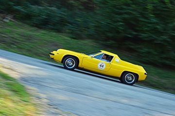 Lotus Europa TC op de berg - Eggberg Classic 2019 van Ingo Laue