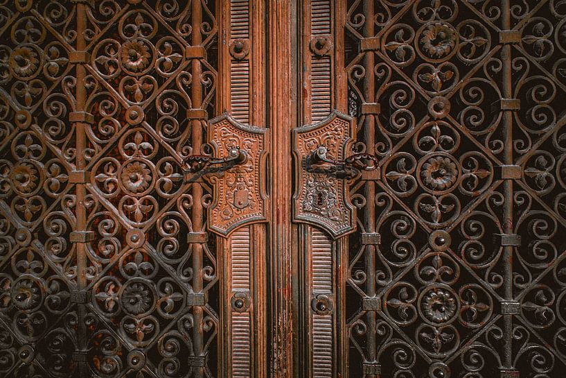 Sometimes doors are a piece of art by Jonas Röjestål