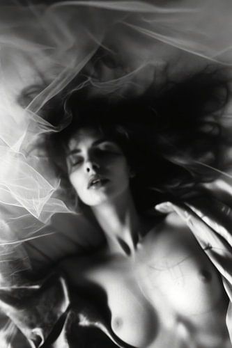 Stijlvol boudoir portret in zwart-wit