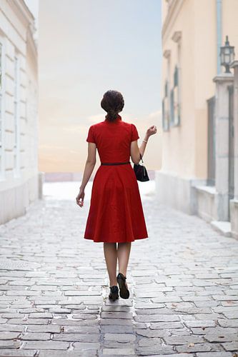 Femme en rouge