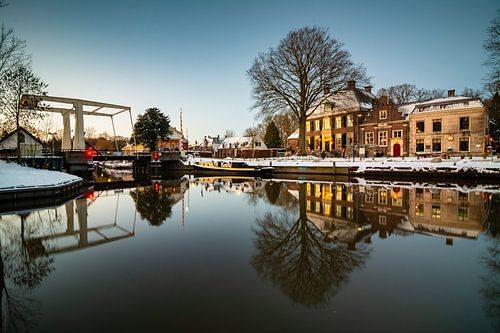 Oud Zuilen aan De Vecht bedekt met sneeuw