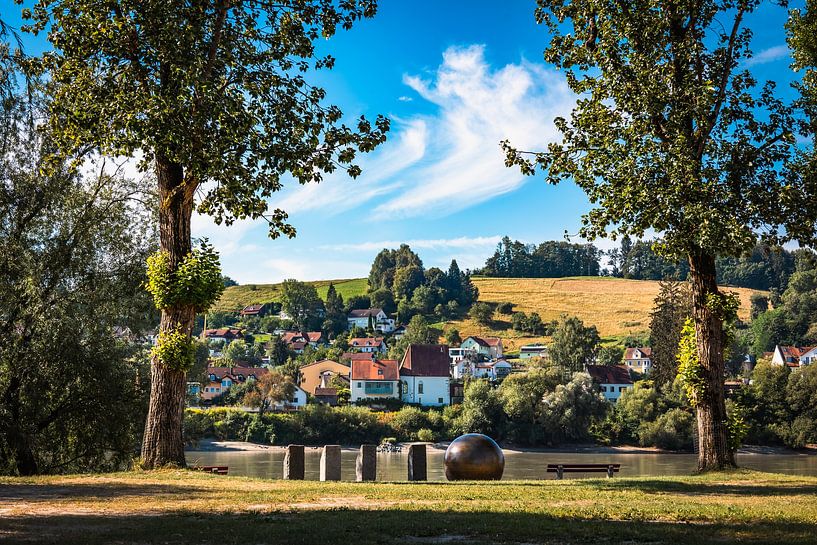 Ansicht von Passau 1 von 3 | Planet Road | River Inn | Deutschland | Fotodruck von Rebecca van der Schaft