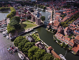 Historisch Enkhuizen en de Drommedaris vanuit de Lucht van vlamingvisuals