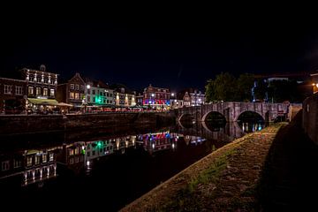 Roermond by night van Maurice Meerten