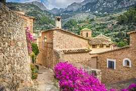 Het dorp Fornalutx in de Serra de Tramuntana, Mallorca