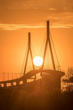 Köhlbrandbrücken-Henge - Zonsondergang in Hamburg van Christian Möller Jork