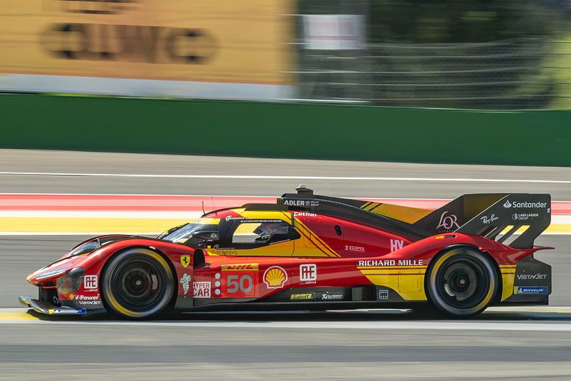 Ferrari 499P Hypercar op Spa Francorchamps van Sjoerd van der Wal Fotografie
