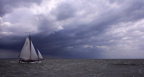 Lemsteraak home before the Storm