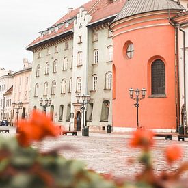Gekleurde Straat In Wroclaw, Polen van Henrike Schenk