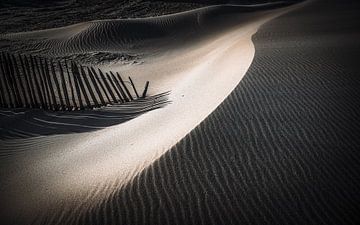Lijnenspel in het zand van Dirk van Egmond