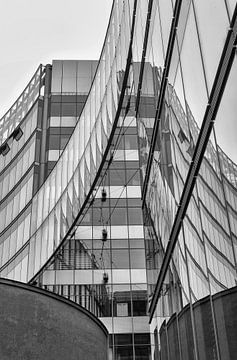 Reflecties in gebouwen / Berlijn van Ellen van Schravendijk
