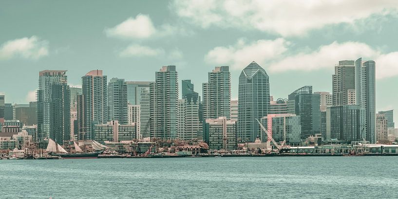 SAN DIEGO SKYLINE Impression de Harbor Island | style vintage urbain par Melanie Viola