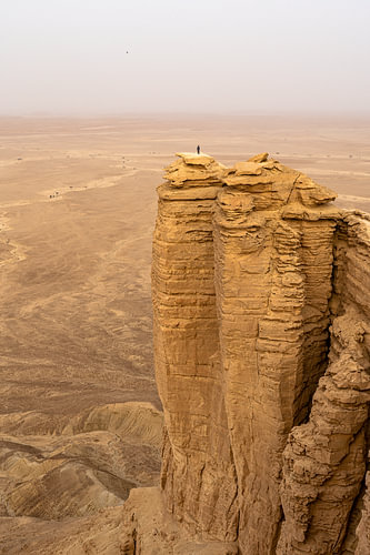 De rand van de wereld: Een verbazingwekkende helling in Saoedi-Arabië