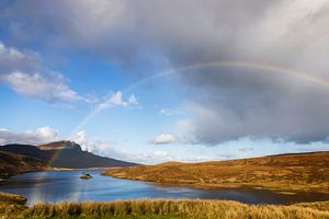 Old Man of Storr unterm Regenbogen