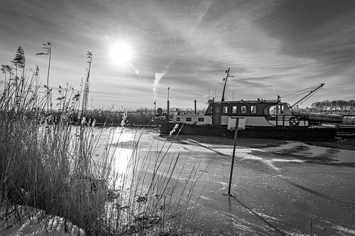 Houseboat in the polder.