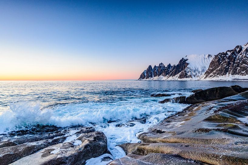 Sunset over Okshornan mountain range at Tungeneset in Norway by Sjoerd van der Wal Photography