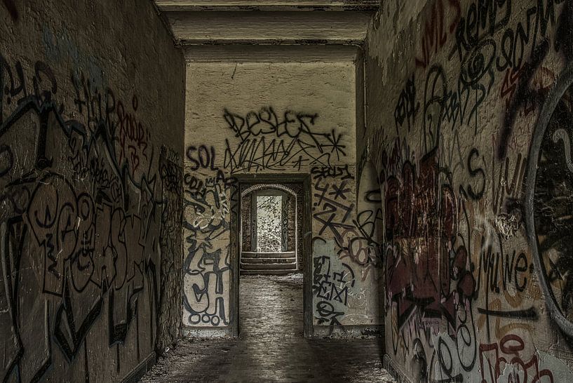 Doorkijk naar buiten van Ans Bastiaanssen