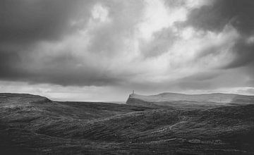 Neist Point klif in idyllisch Schotland bij de Highlands op het eiland Skye. van Jakob Baranowski - Photography - Video - Photoshop