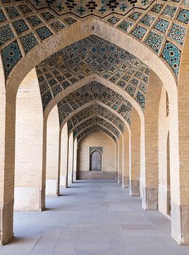 Iran: Nasir al Molkmoskee (Shiraz) van Maarten Verhees